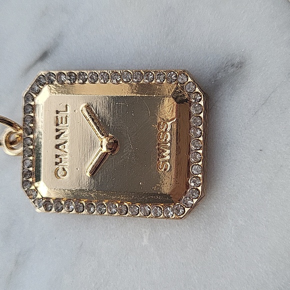 Luxury Zipper Pull Pendant - Picture 4 of 4